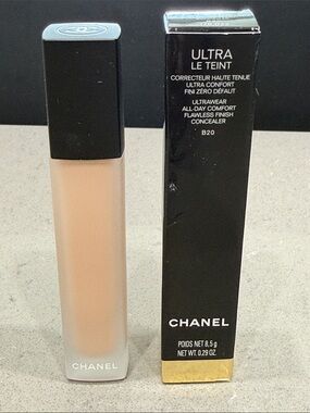 CHANEL Ultra Le Teint Flawless Finish Concealer - B20, New/Unopened